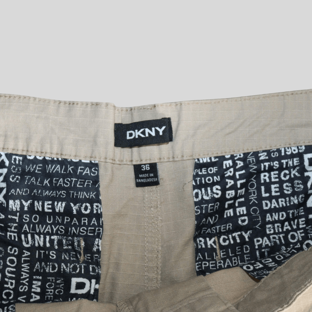 Short DKNY