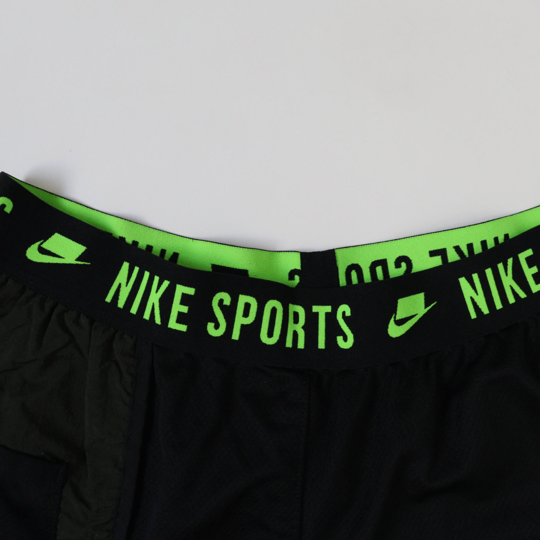 Short Nike