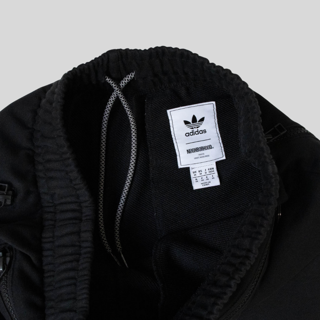 Conjunto deportivo Adidas x Neighborhood