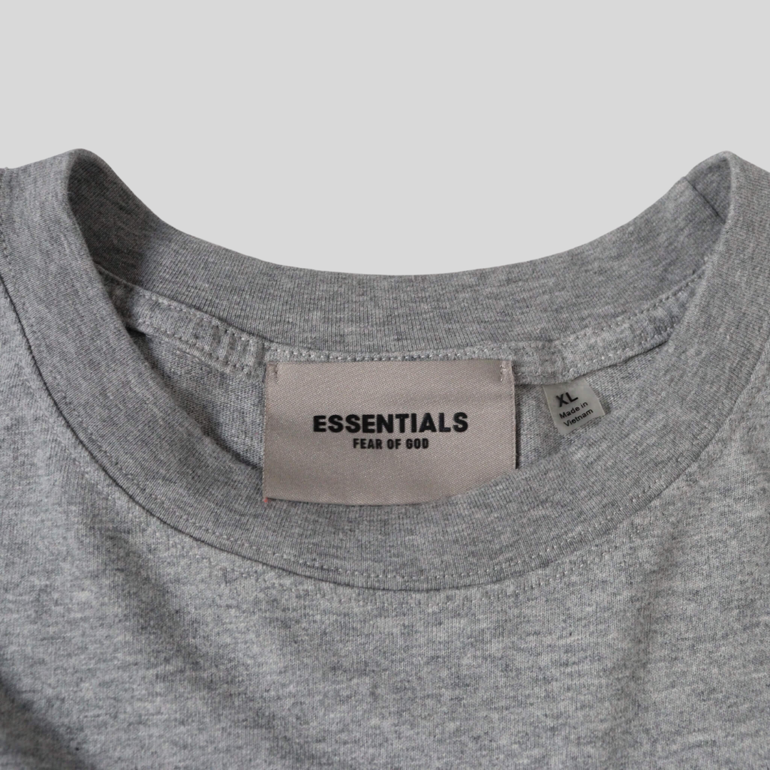 Camiseta Essentials