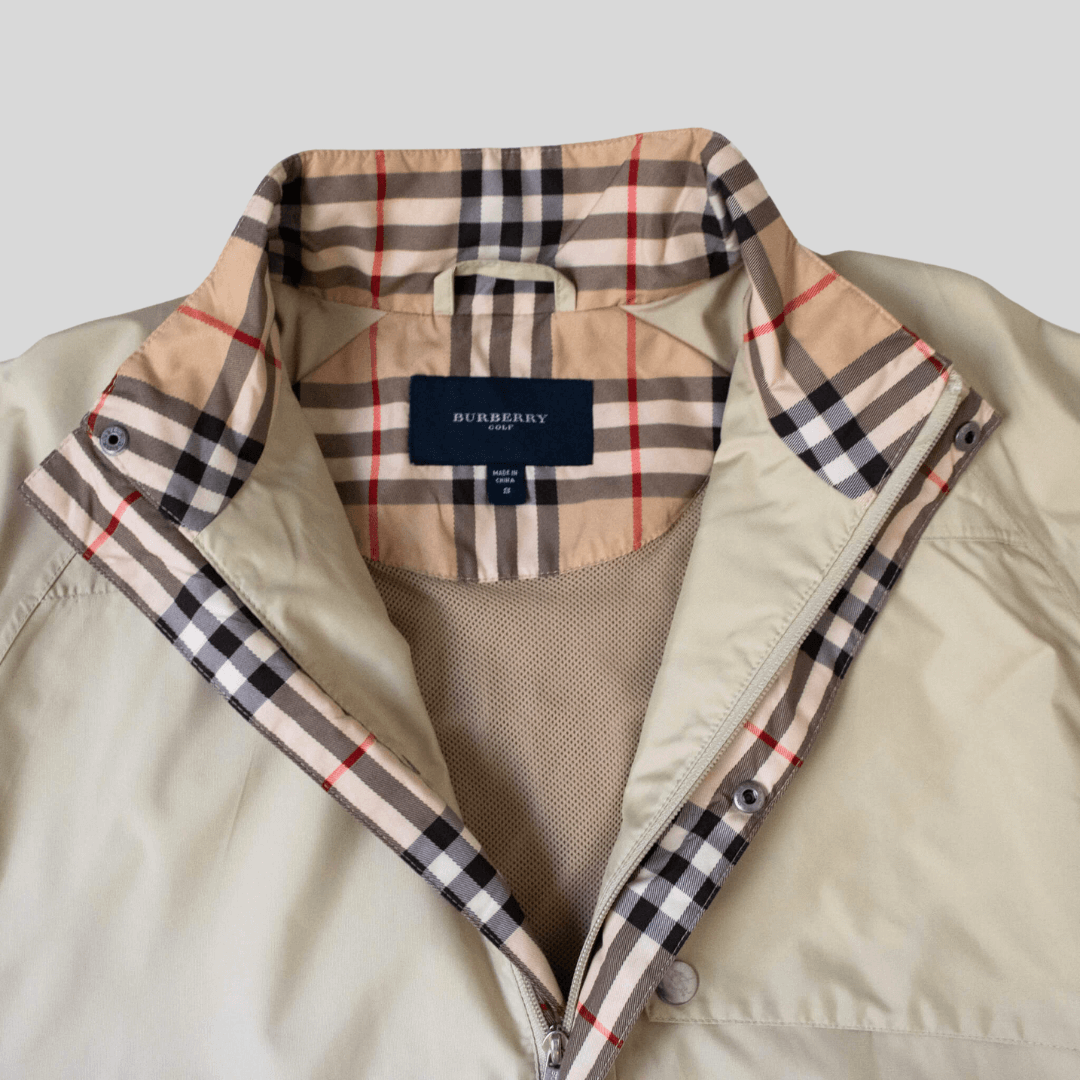 Chamarra Impermable Burberry