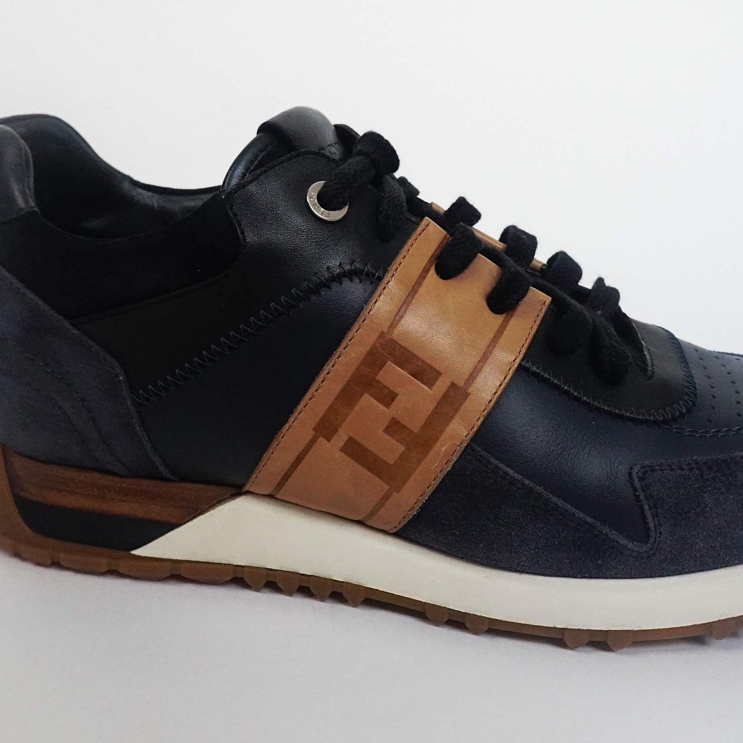Tenis Fendi