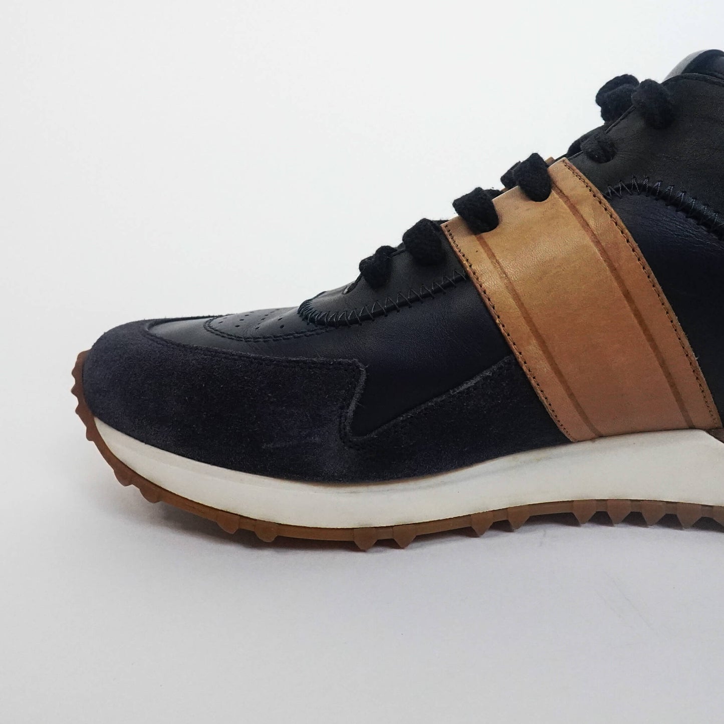 Tenis Fendi