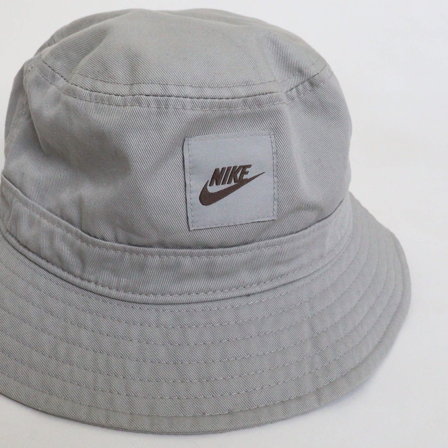 Bucket Nike