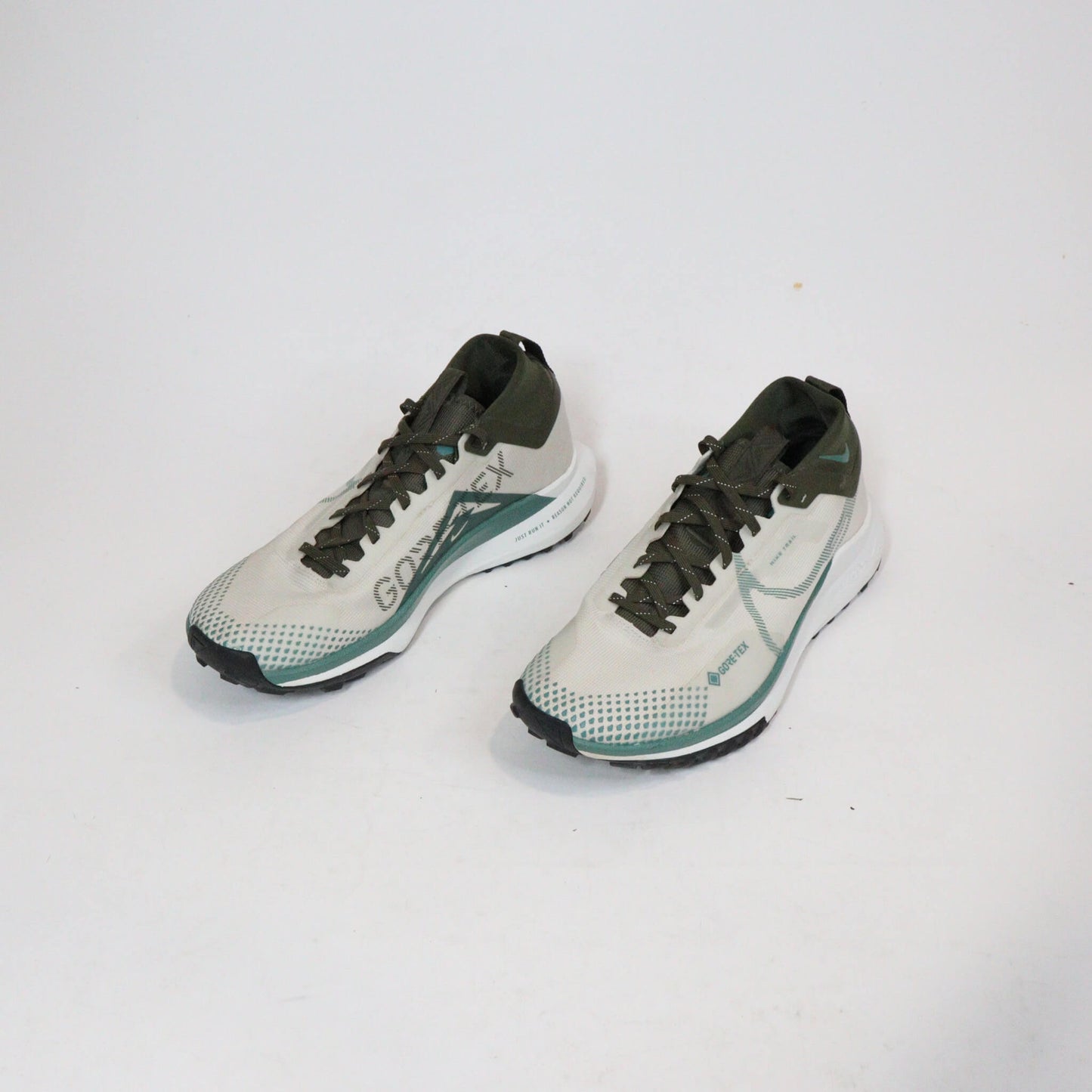 Tenis Nike React