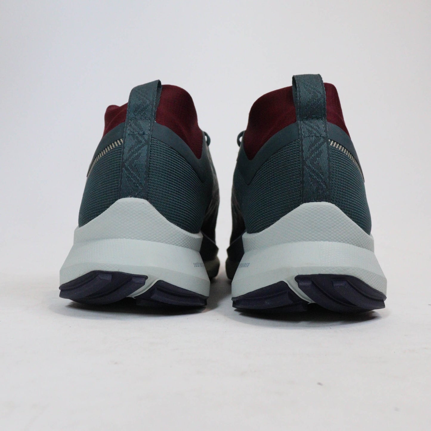 Tenis Nike React