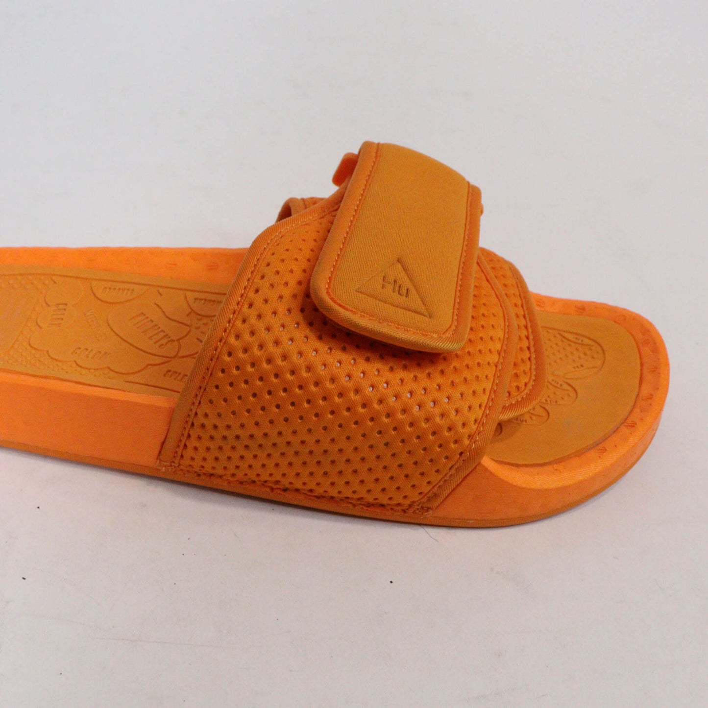 Sandalias Adidas x Pharrell Williams