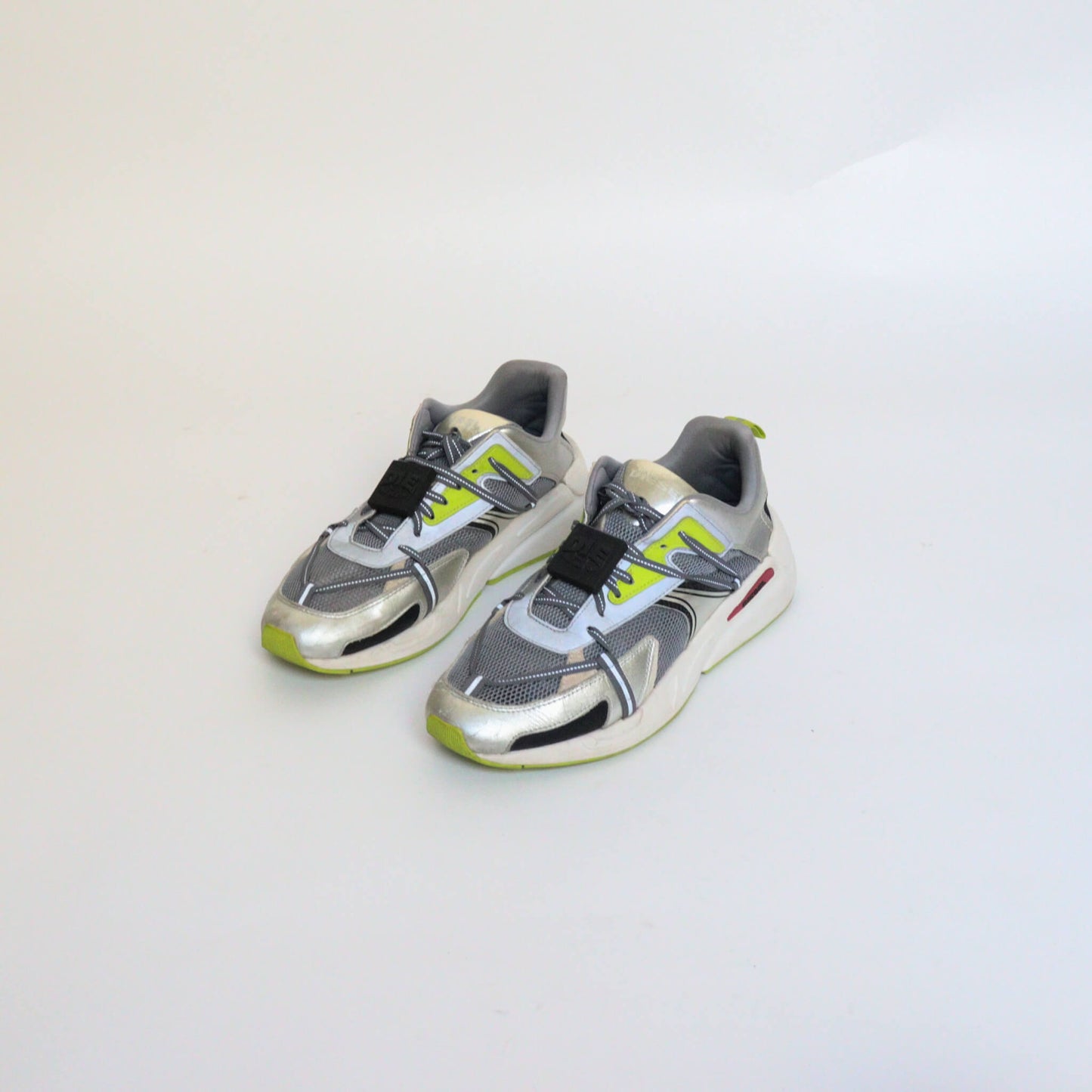 Tenis Diesel