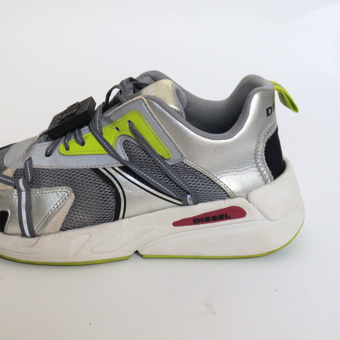 Tenis Diesel