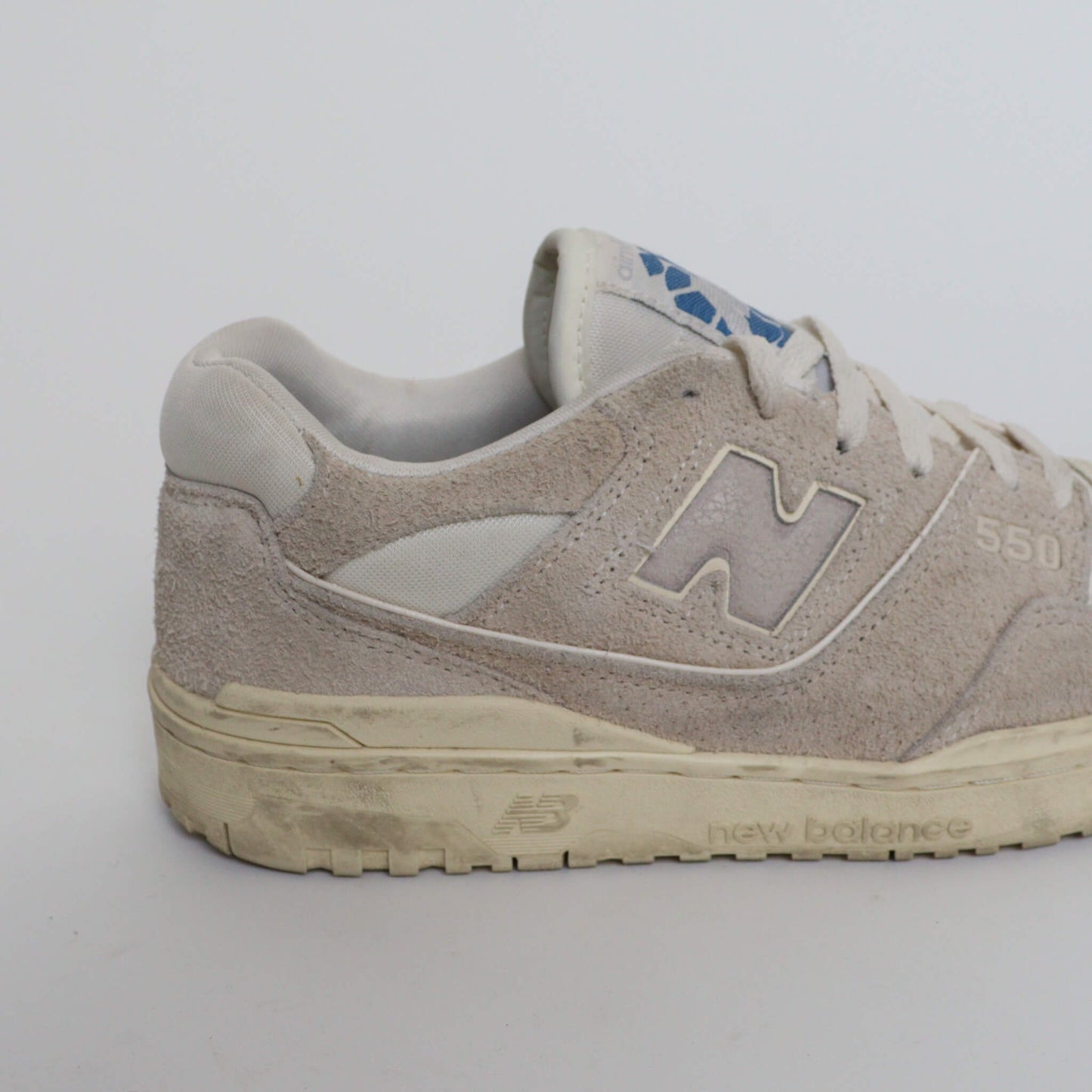 Tenis New Balance x aimé lemon dore