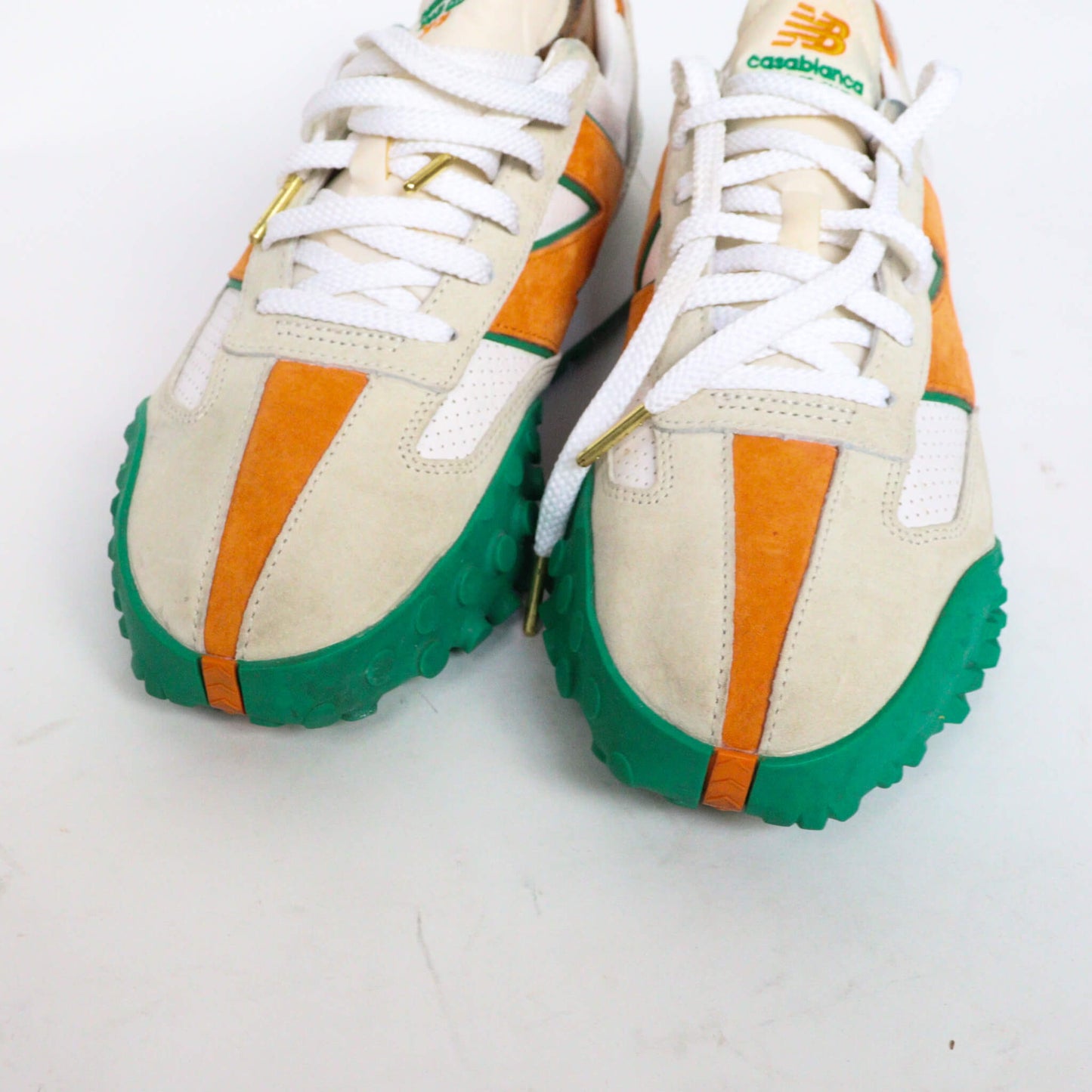 Tenis New Balance x Casa Blanca