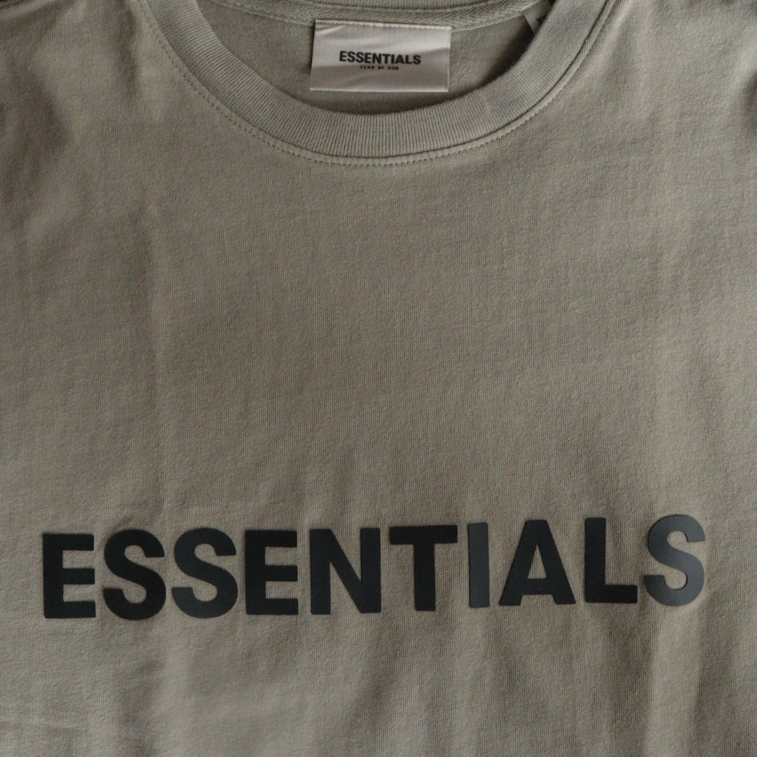 Camiseta Essentials F.O.G