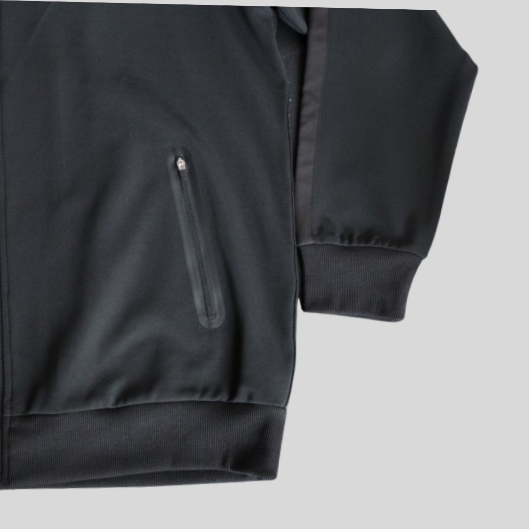 Conjunto Deportivo Phiten