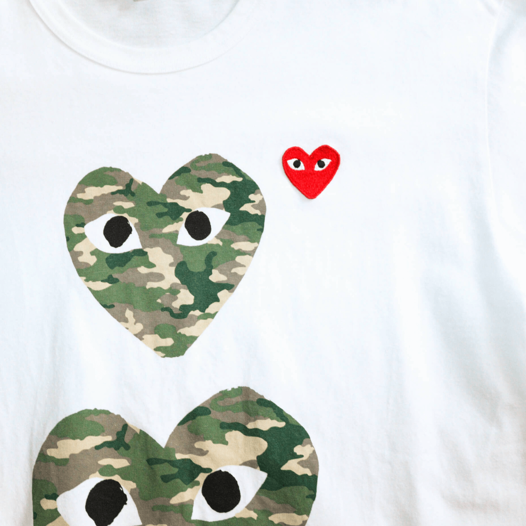 Camiseta Play Comme des Garçons