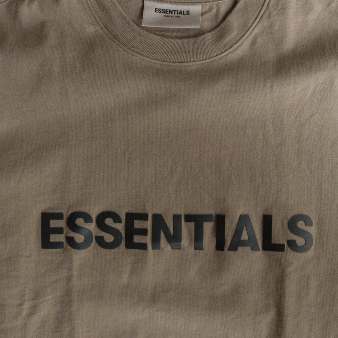 Camiseta Essentials F.O.G