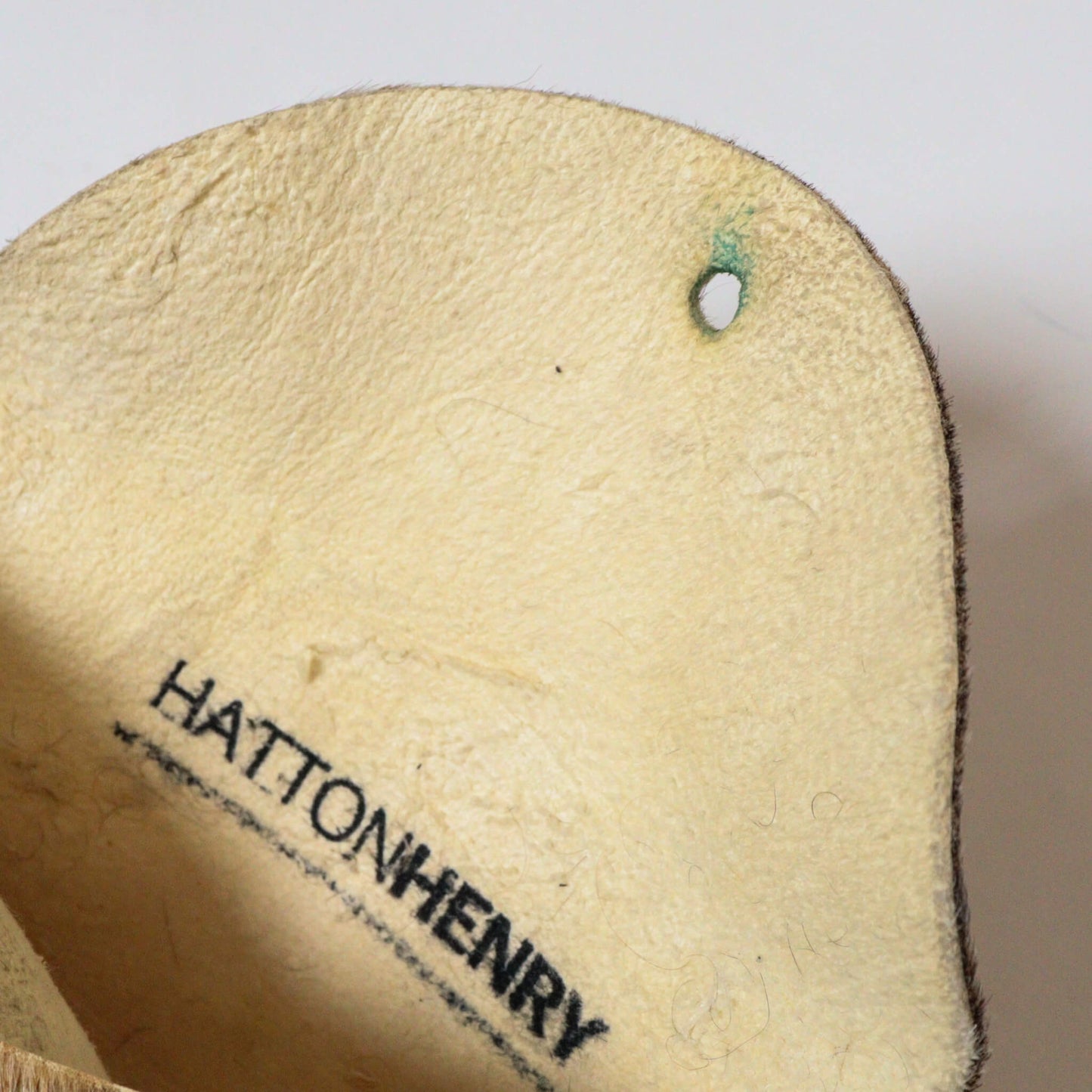Estuche Hatotn Henry