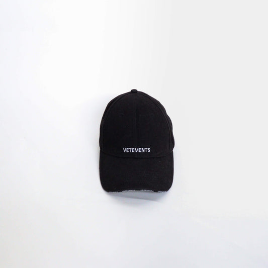 Gorra Vetements